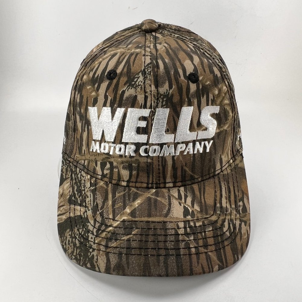 Wells Jeep Dodge Strap Back Cap Hat Green Camouflage Hunting Outdoors Logo Mens